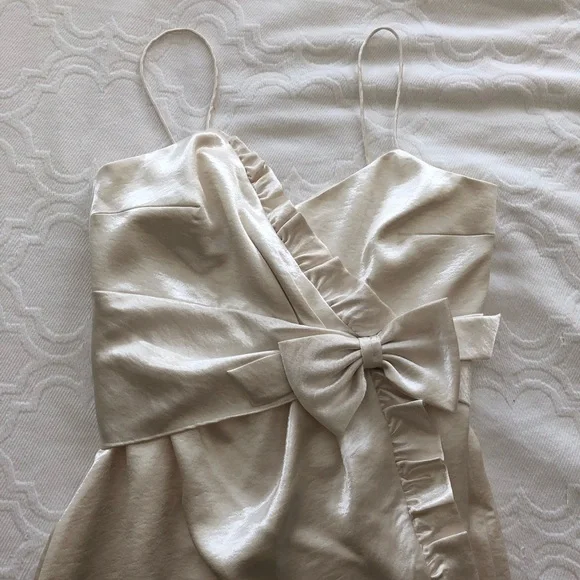 ivory short sleeve dress Pearson Short Sleeve Knit Midi Dress - Ivory main image 1